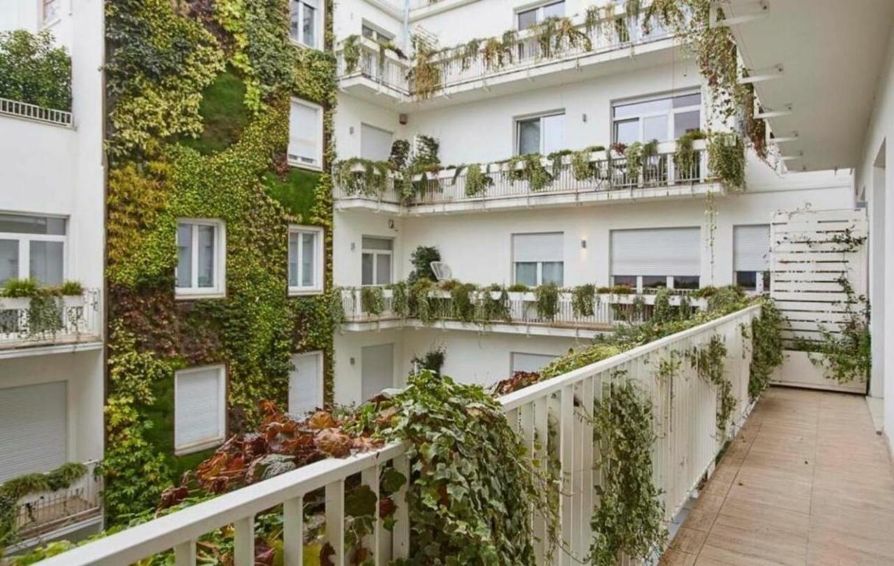 Palazzo Beltrade By Halldis Milán Exterior foto