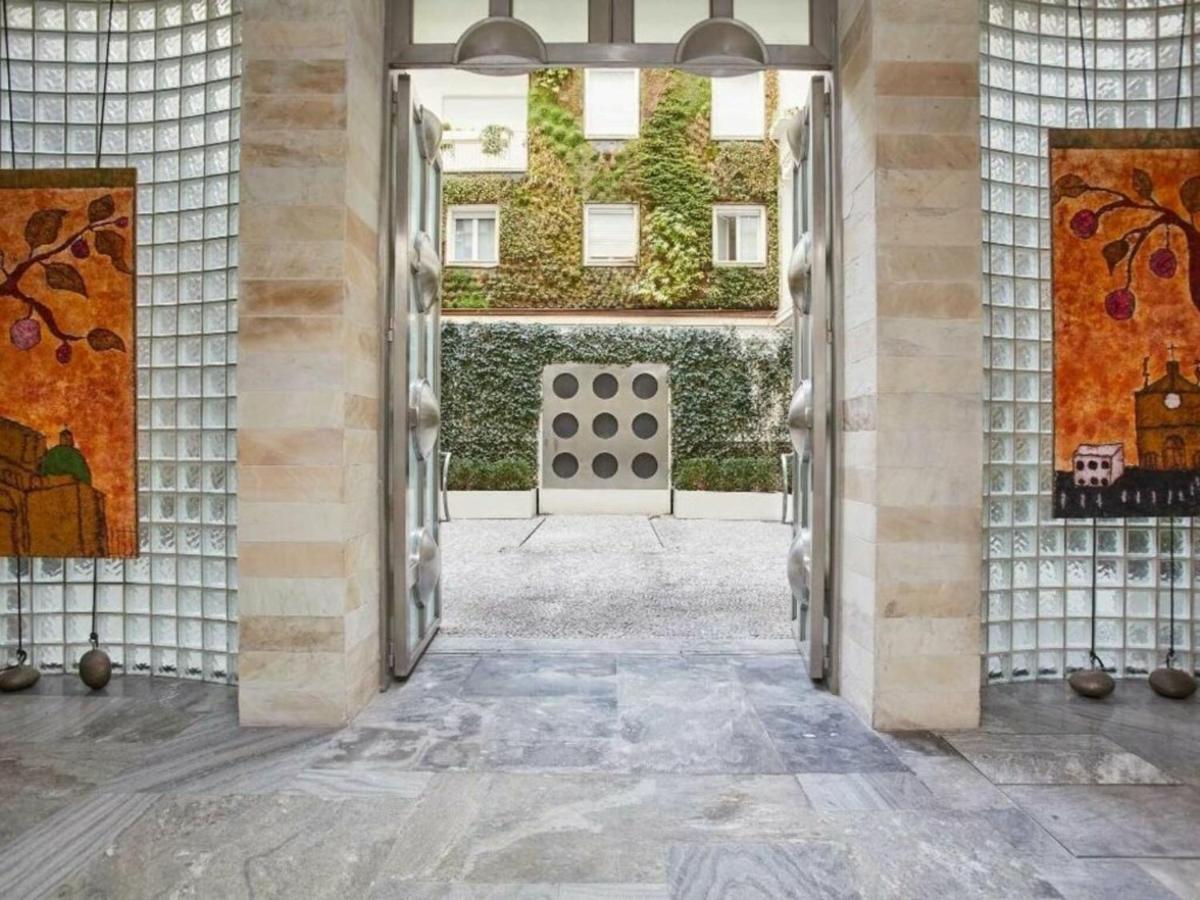 Palazzo Beltrade By Halldis Milán Exterior foto